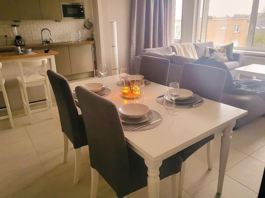 Gezellig Appartement In Brugge, Nabij Damme. Bagian luar foto