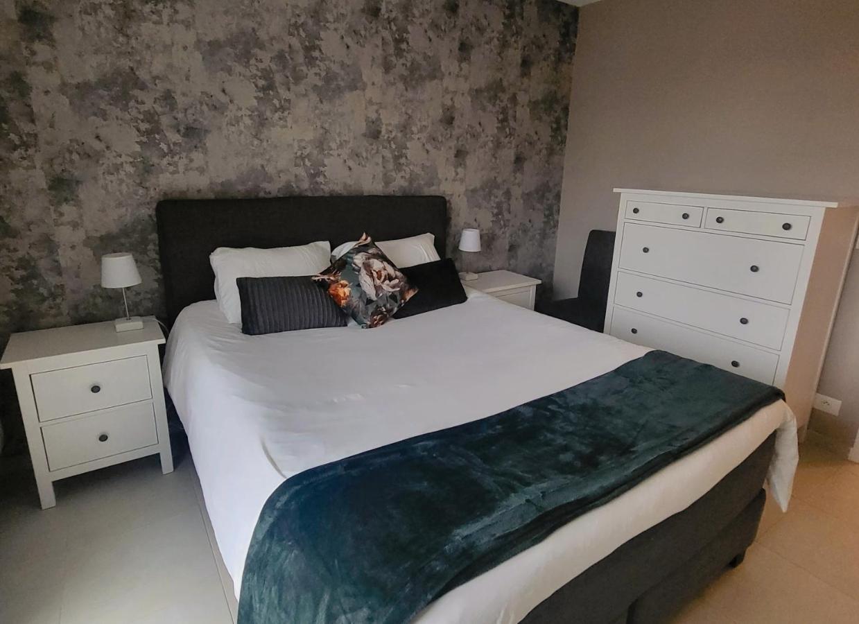 Gezellig Appartement In Brugge, Nabij Damme. Bagian luar foto